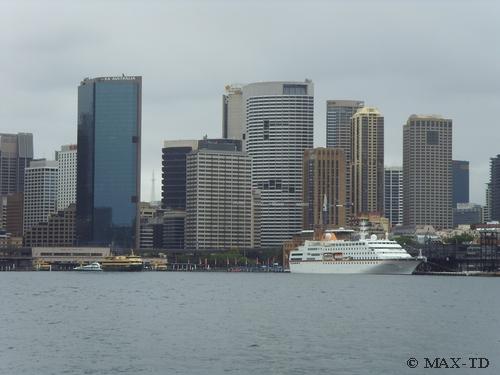MS Columbus Sydney