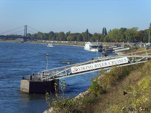 Schiffsanleger in Düsseldorf