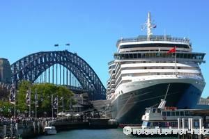 MS Queen Victoria in Sydney